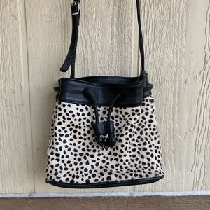 EUC BRANDY MELVILLE CALF HAIR LEOPARD PURSE